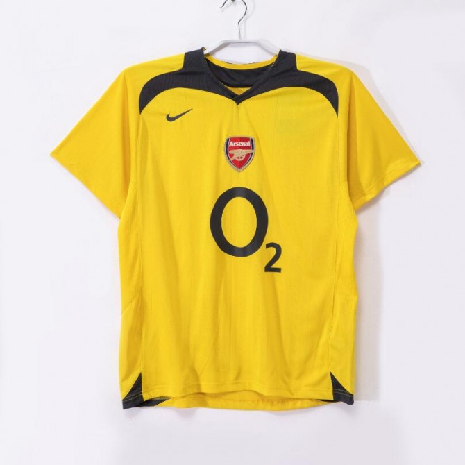 Retro Arsenal Away Jersey 2005/06