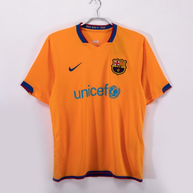 Retro Barcelona Away Jersey 2006/07