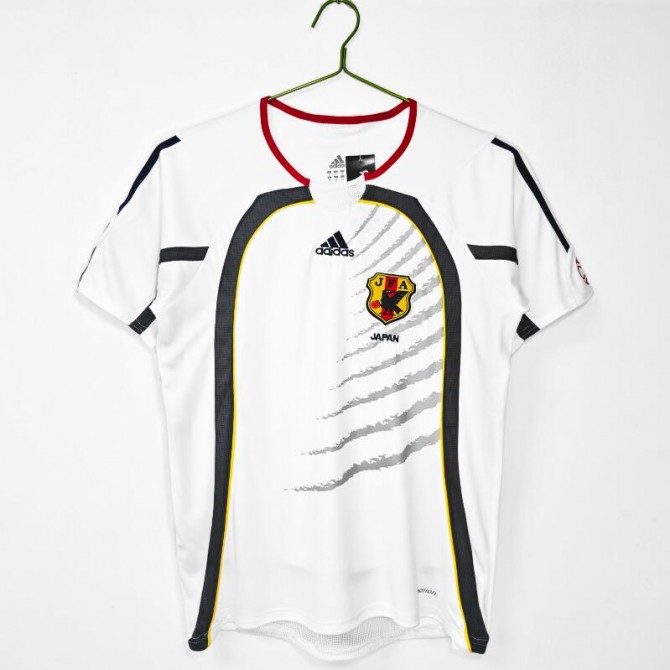 Retro Japan Away Jersey 2006/07