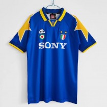Retro Juventus Away Jersey 1995/96